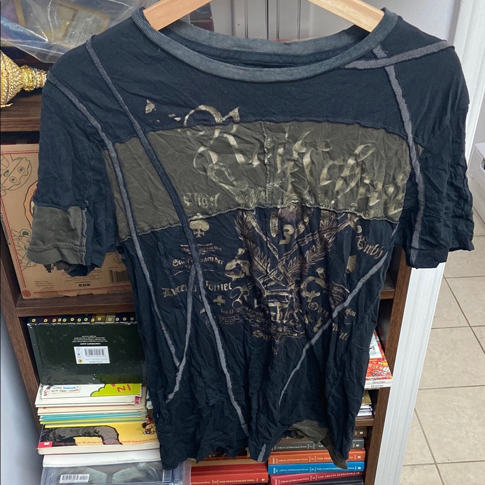 Y2K Salvage Men’s Black Distressed Graphic T-Shirt